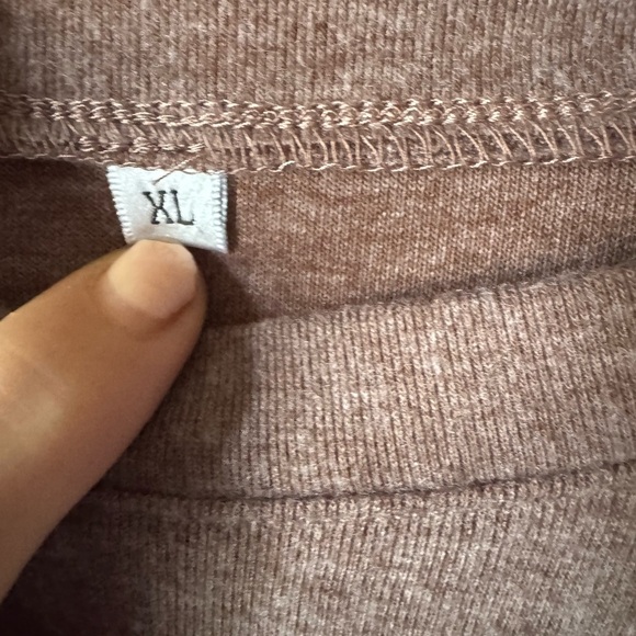 Brown / tan Ruffle Sleeve Top - Picture 3 of 6